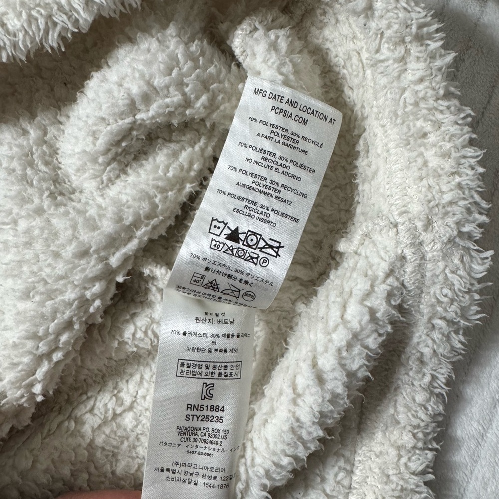 Patagonia Women's Cream Fleece Turtleneck Sweater - Picture 4 of 8